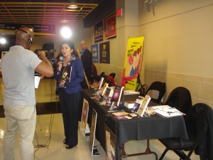 Durante la participación en la Feria del Libro de University Central of Florida - Abril 2014